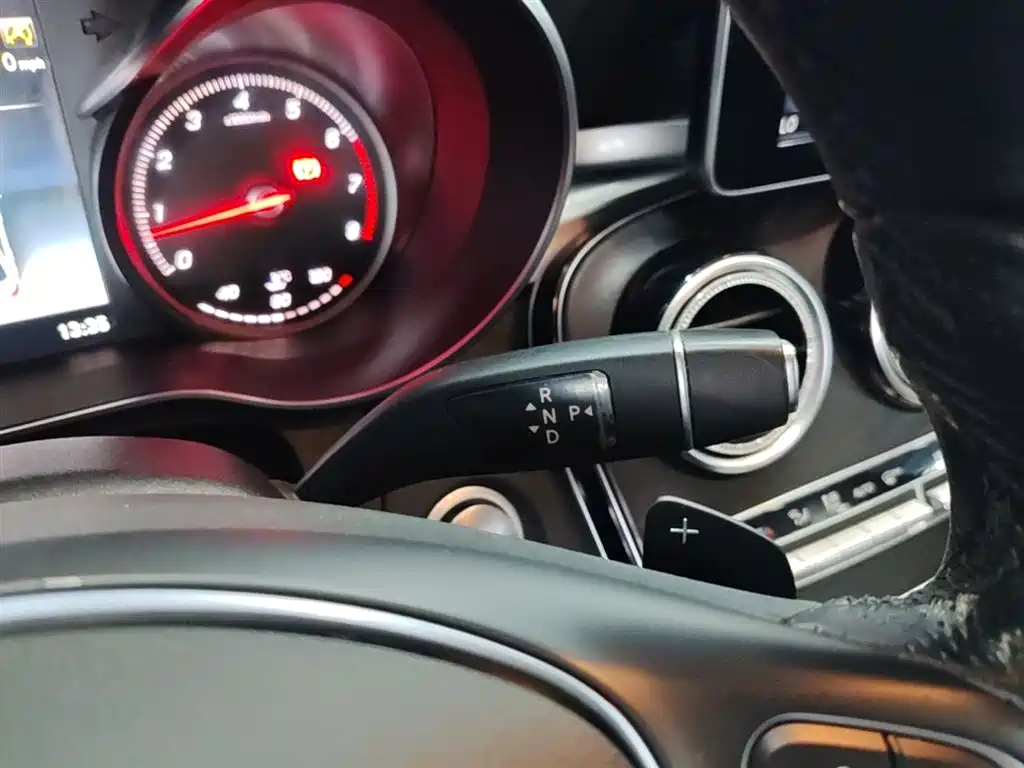 Mercedes-Benz C-Class 2018 — фото 14