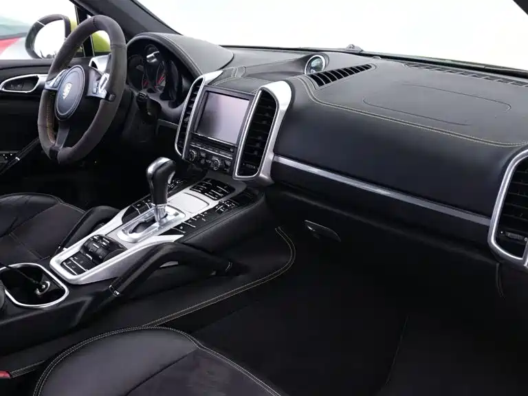 Porsche Cayenne 2013 — фото 13