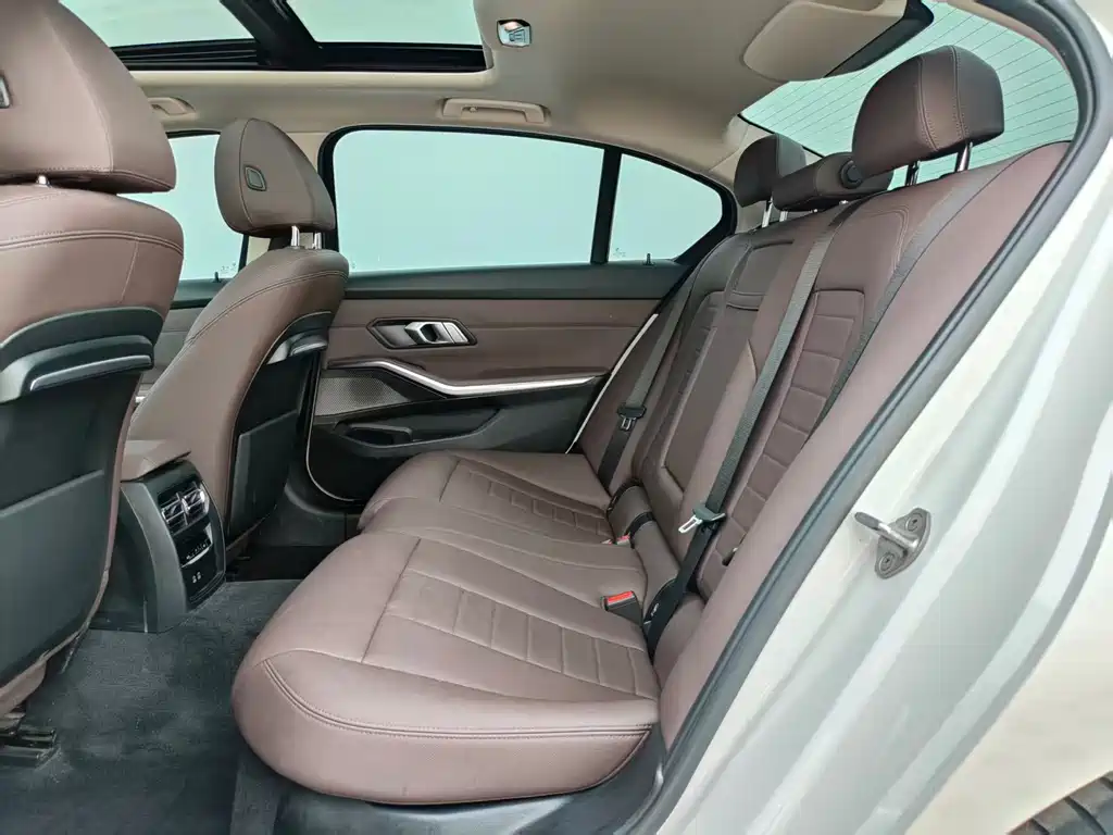 BMW 3 Series 2021