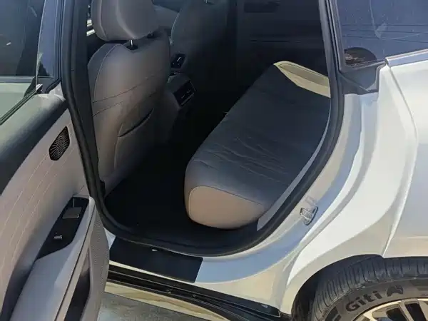 Geely Galaxy Starshine 8 2025