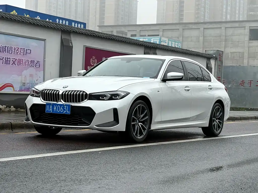 BMW 3 Series 2023 — фото 1