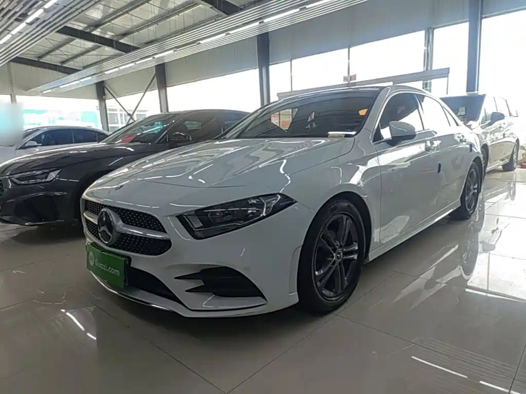 Mercedes-Benz A-Class 2022 — фото 1