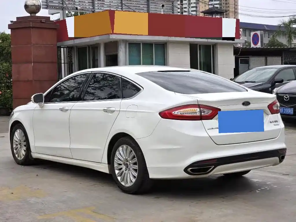 Ford Mondeo 2014 — фото 4
