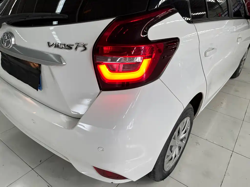 Toyota Vios FS 2021 — фото 18