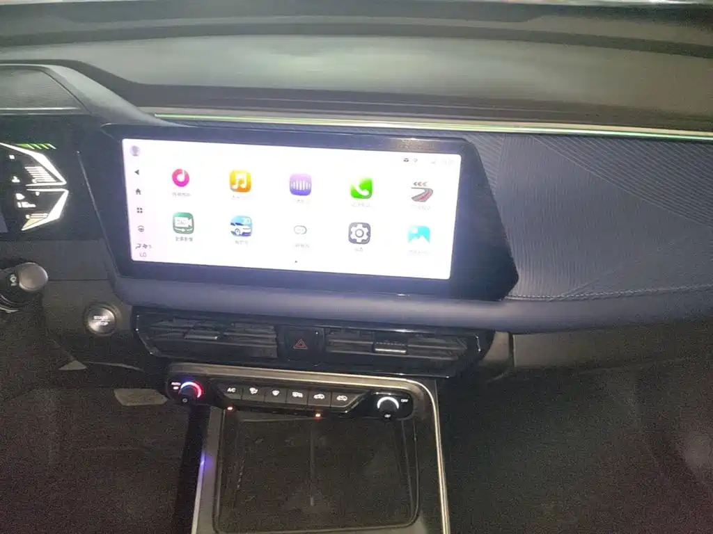 GAC Trumpchi GS3 2023 — фото 13