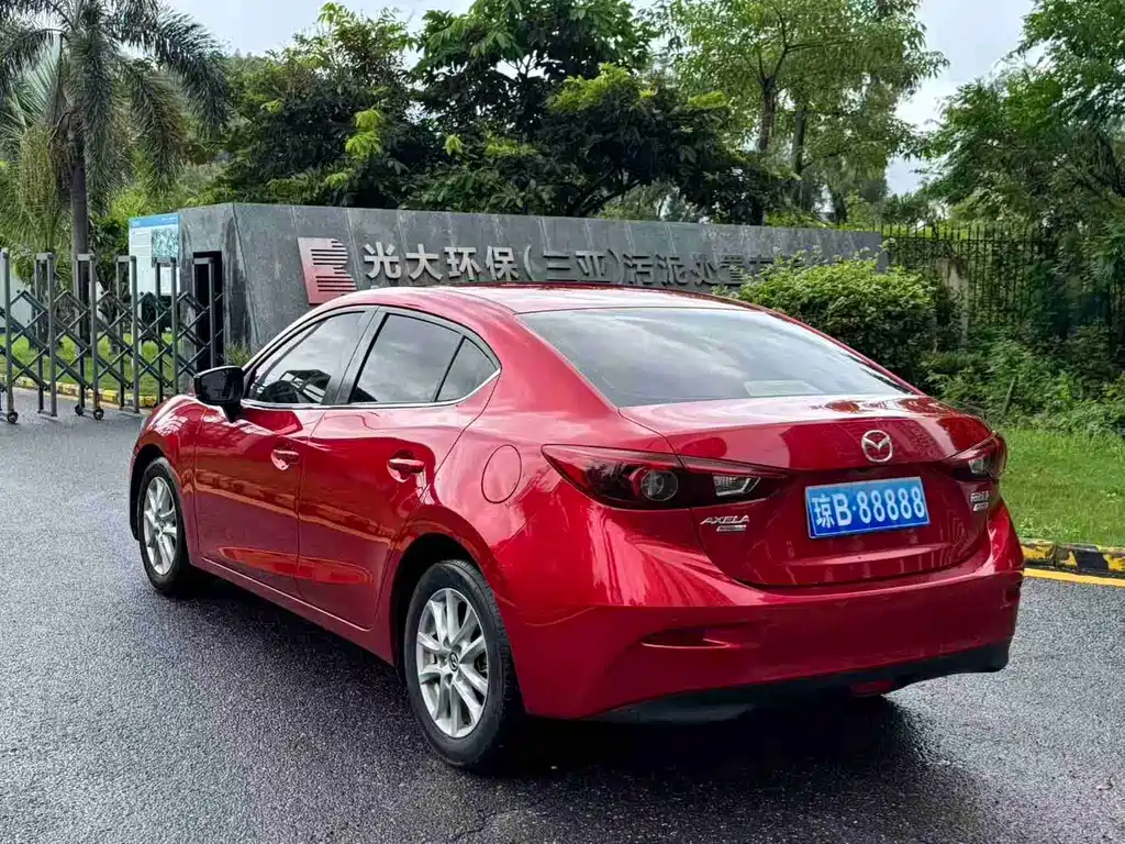 Mazda 3 Axela 2019 — фото 9