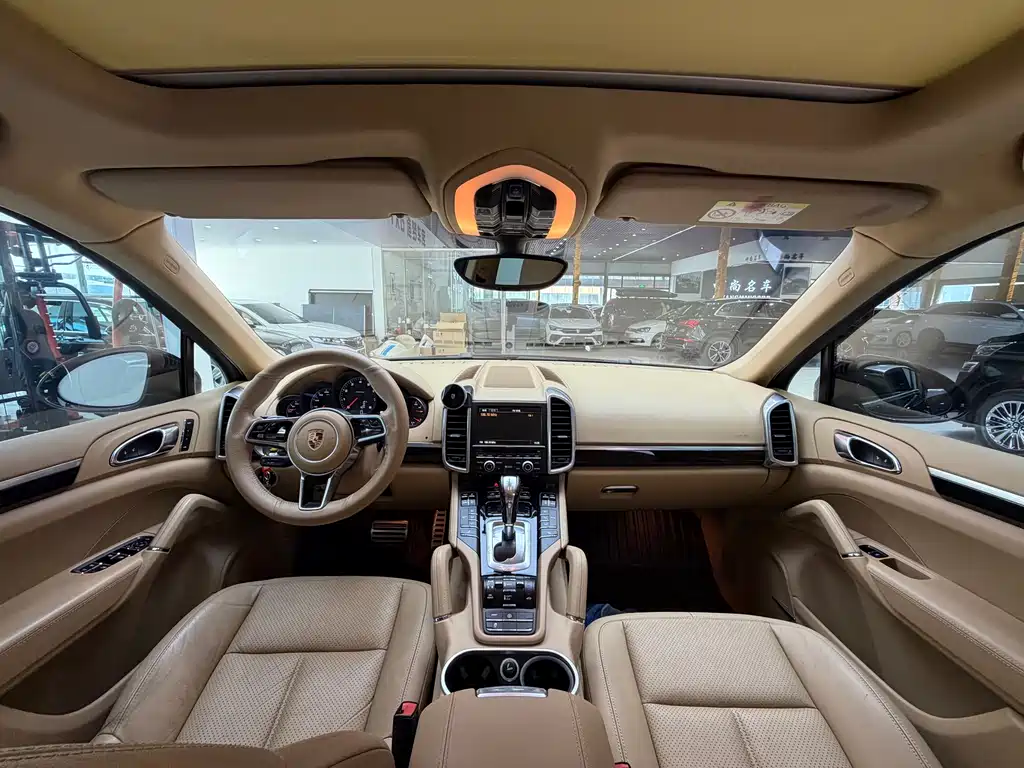 Porsche Cayenne 2015 — фото 13