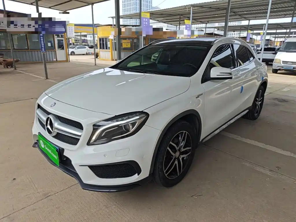Mercedes-Benz GLA 2016