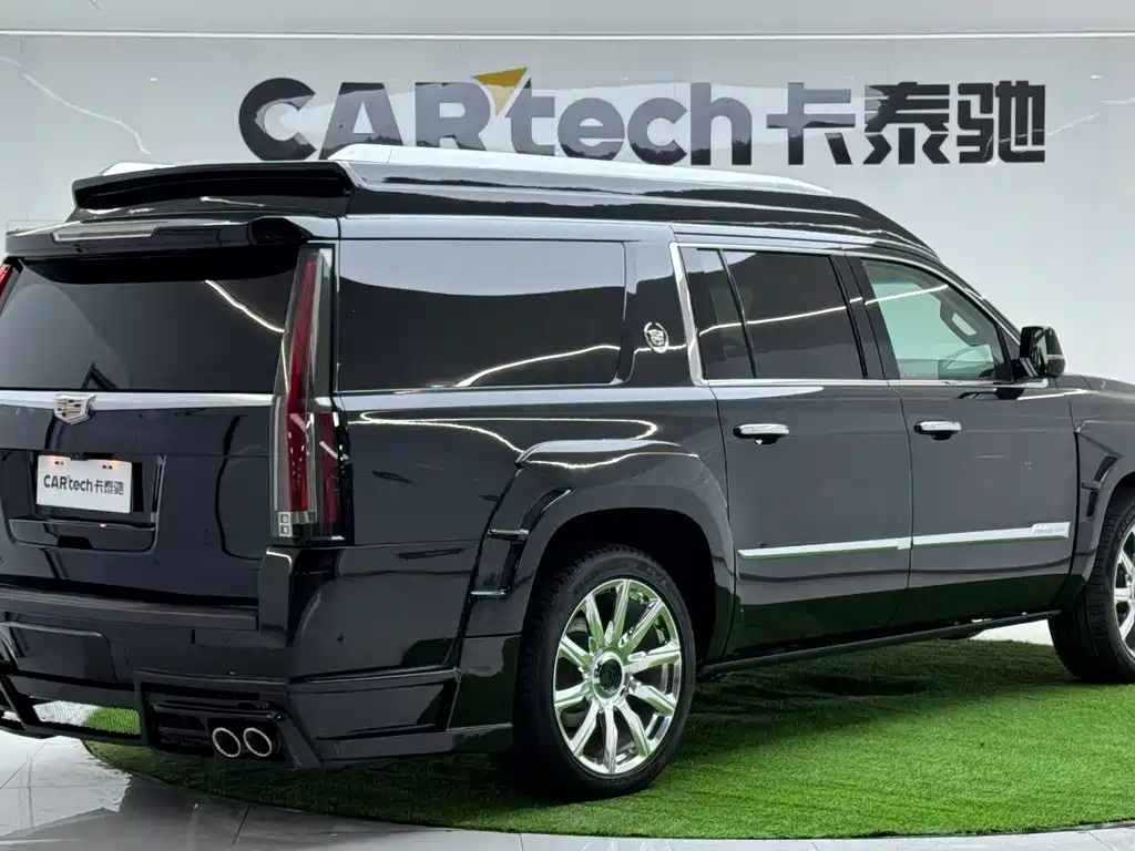 Cadillac Escalade 2018 — фото 2