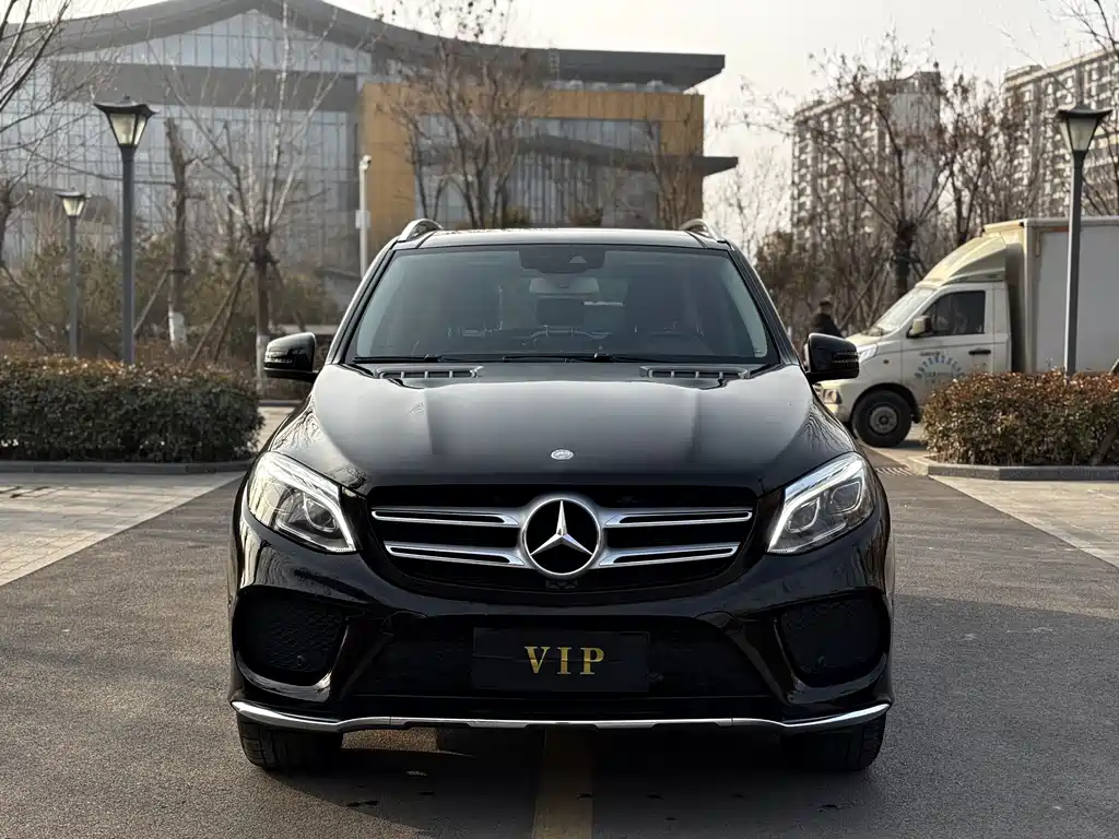 Mercedes-Benz GLE 2016