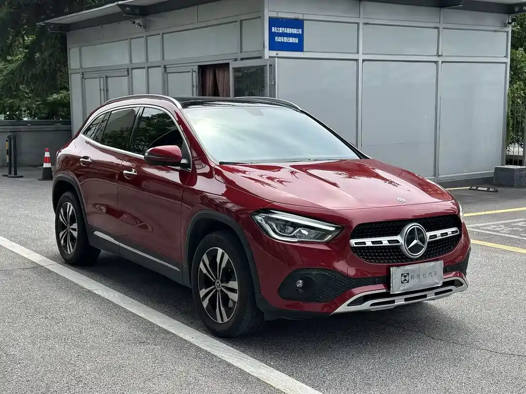 Mercedes-Benz GLA 2021