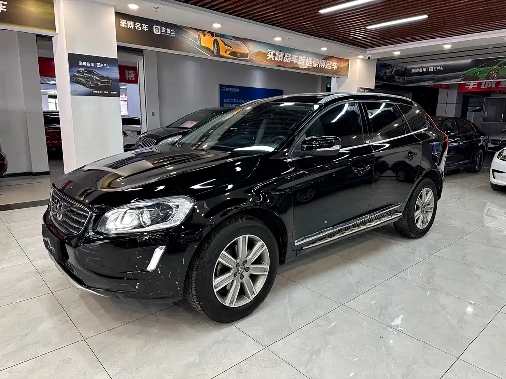 Volvo XC60 2016 — фото 1