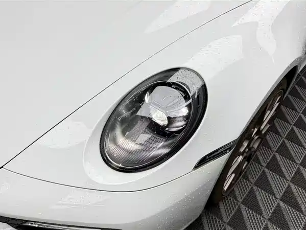 Porsche 911 2023