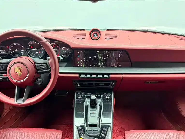 Porsche 911 2023 — фото 15