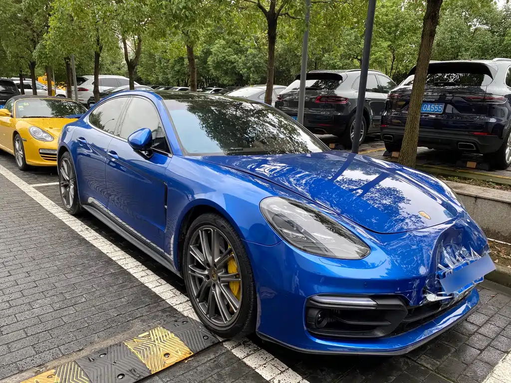 Porsche Panamera 2019 — фото 15