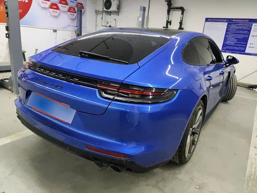 Porsche Panamera 2019 — фото 14