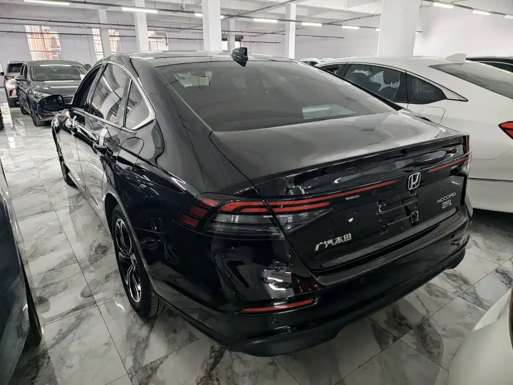 Honda Accord 2024 — фото 13