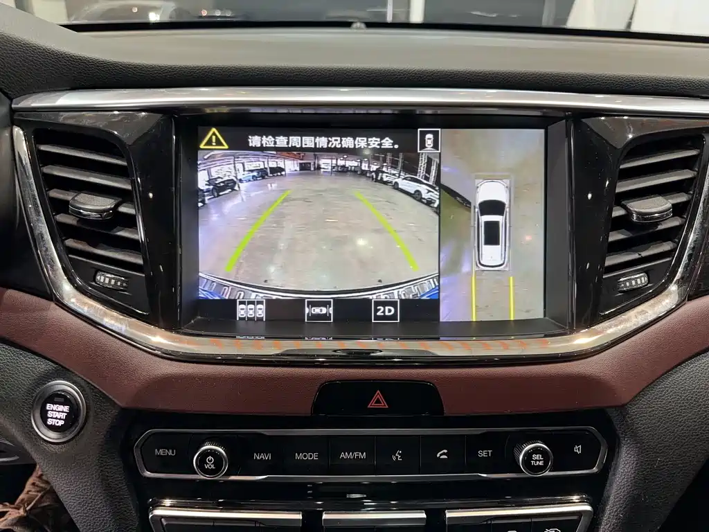 GAC Motor Trumpchi GS8 2017 — фото 14