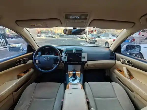 Toyota Reiz 2006