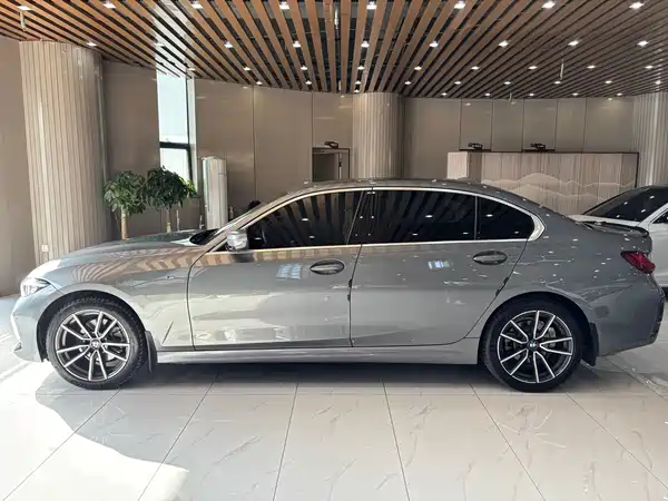 BMW 3 Series 2023