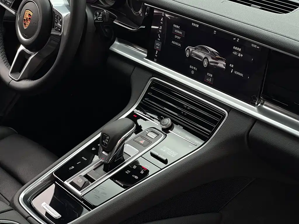 Porsche Panamera 2019 — фото 13