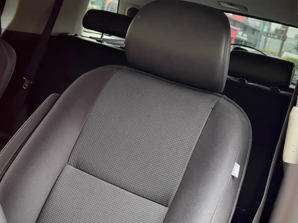 Toyota FJ Cruiser 2014 — фото 17