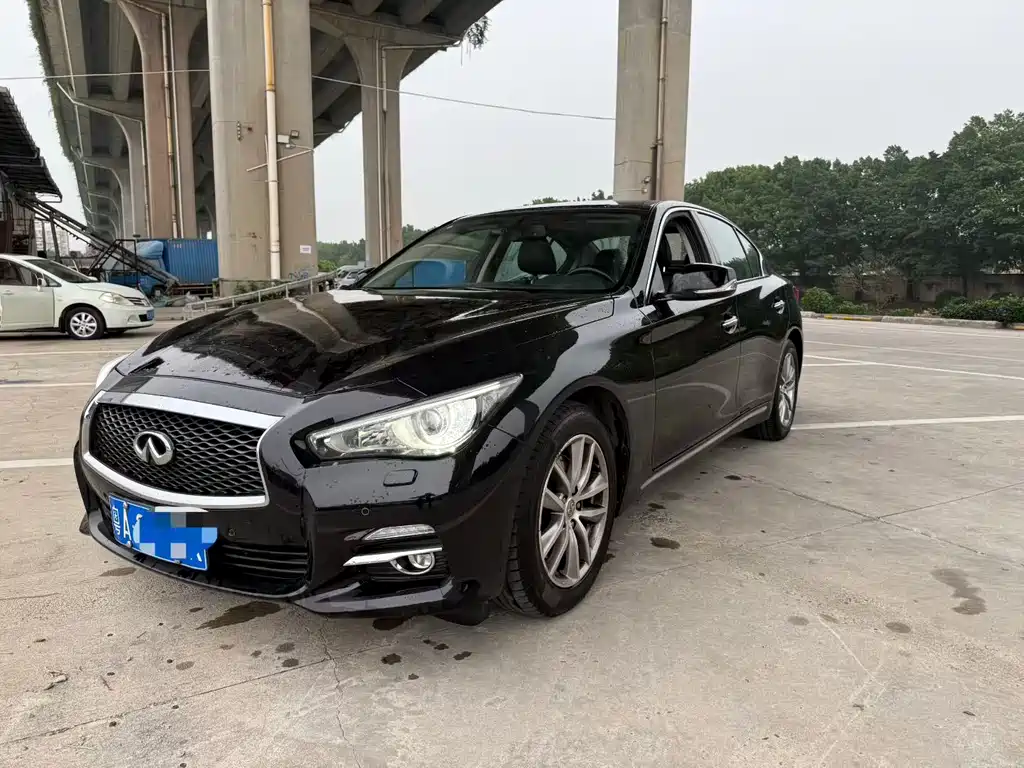 Infiniti Q50L 2015 — фото 1