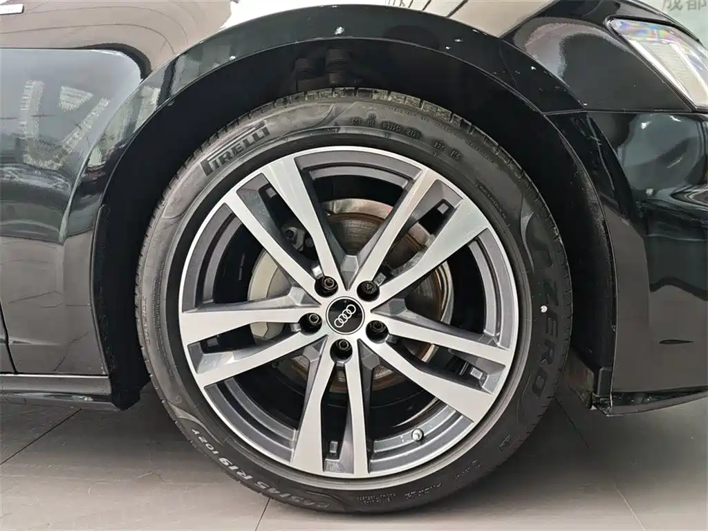 Audi A6L 2024 — фото 15