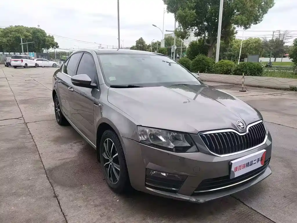 Skoda Octavia 2016 — фото 3