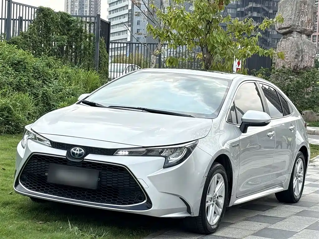 Toyota Levin 2022 — фото 1