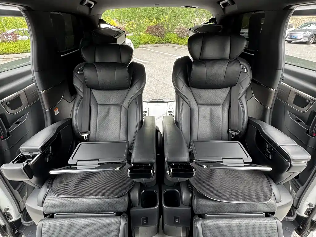 Toyota Alphard 2024 — фото 20