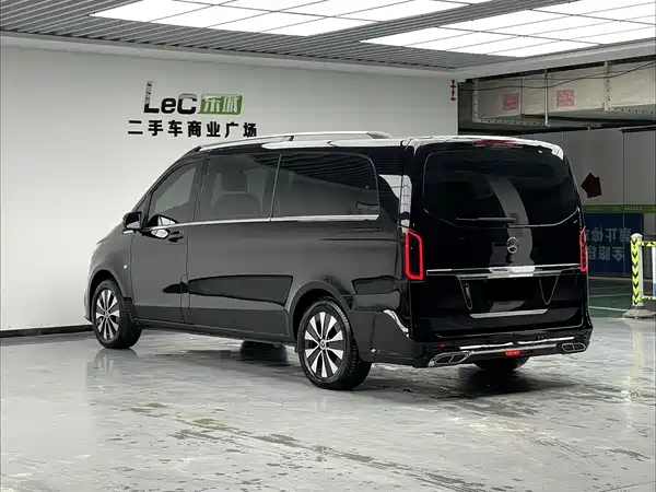 Mercedes-Benz Vito 2024