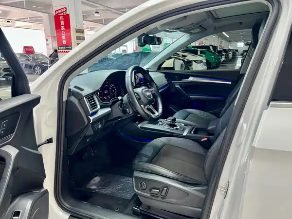 Audi Q5L 2019