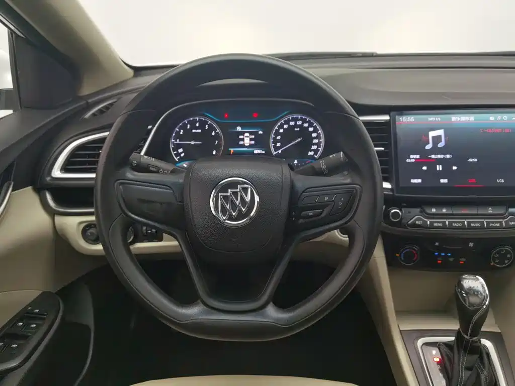 Buick Excelle 2017 — фото 11