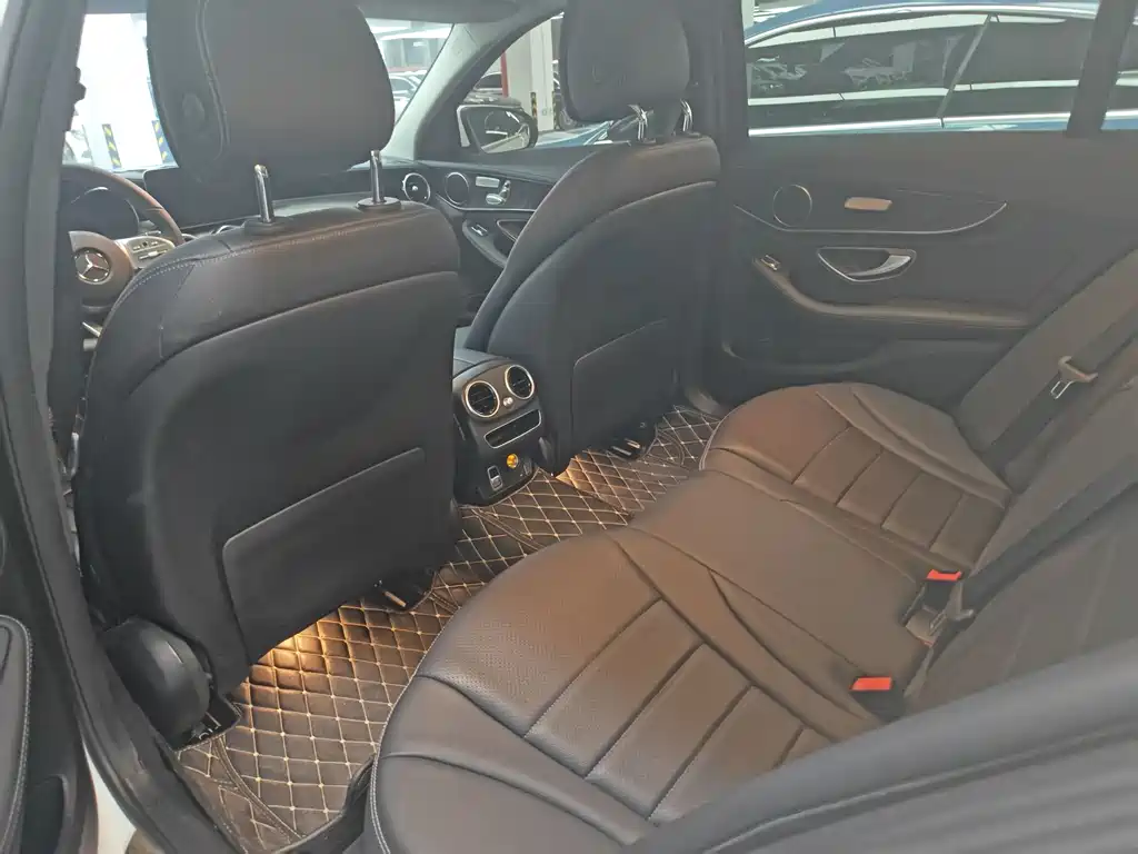 Mercedes-Benz C-Class 2020 — фото 6