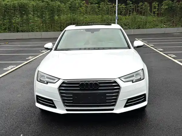 Audi A4L 2018