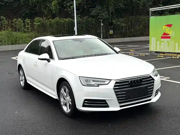 Audi A4L 2018