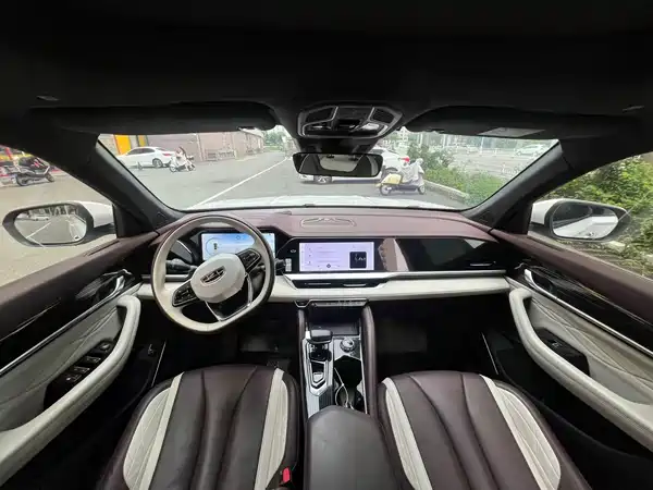 Geely Xingyue L 2023