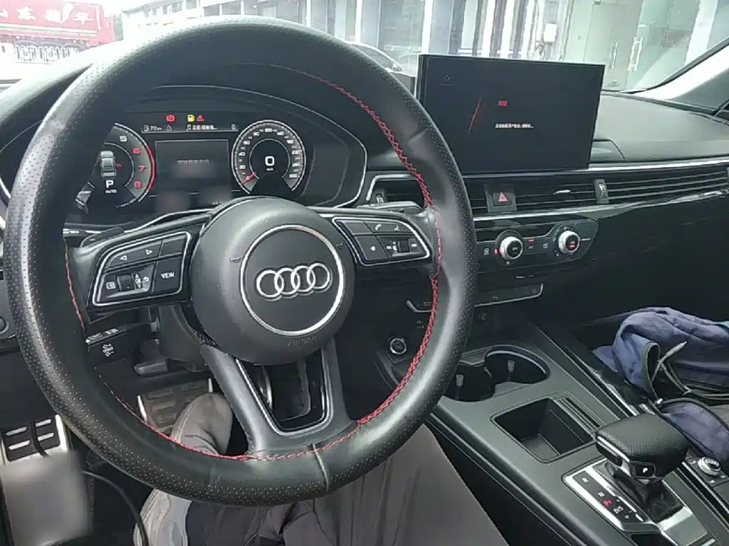 Audi A4L 2022 — фото 10