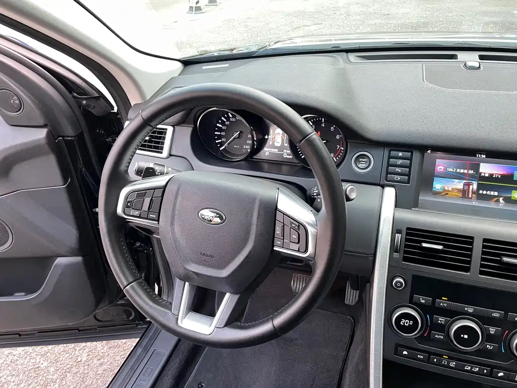 Land Rover Discovery Sport 2016 — фото 14