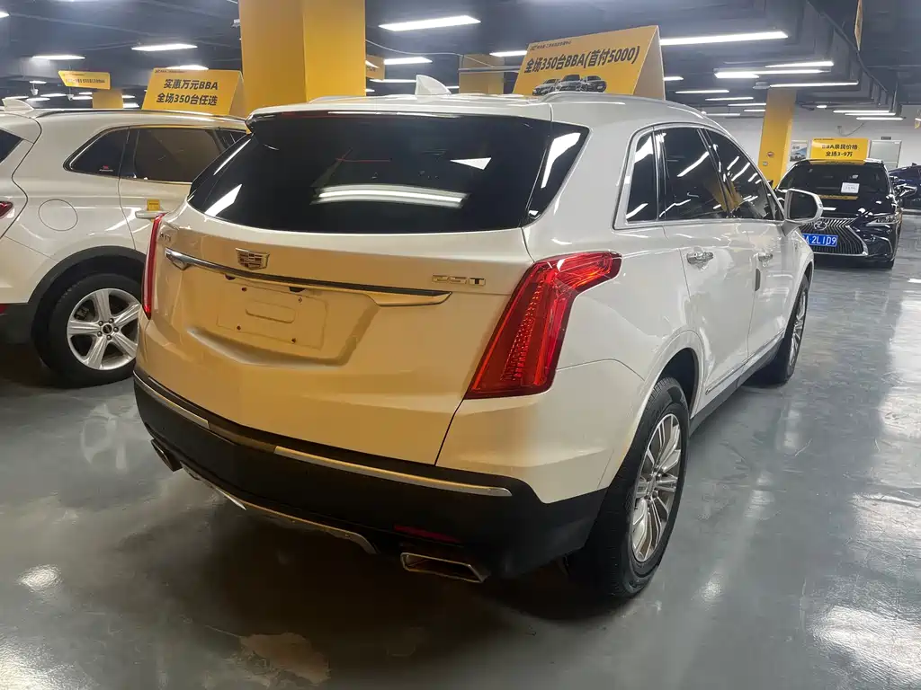 Cadillac XT5 2018 — фото 9