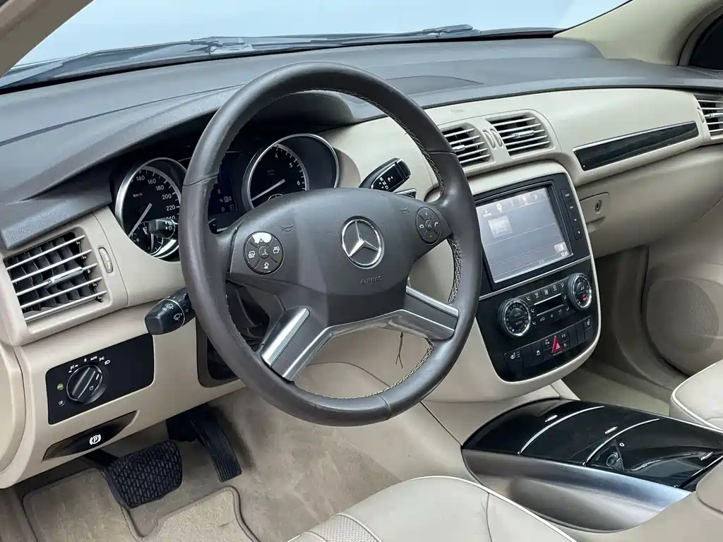 Mercedes-Benz R-Class 2014 — фото 10