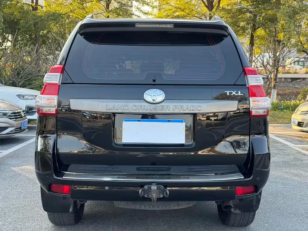 Toyota Prado 2016 — фото 17