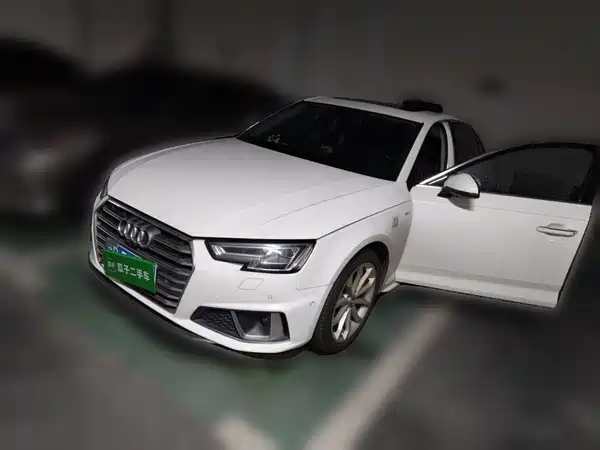 Audi A4L 2020