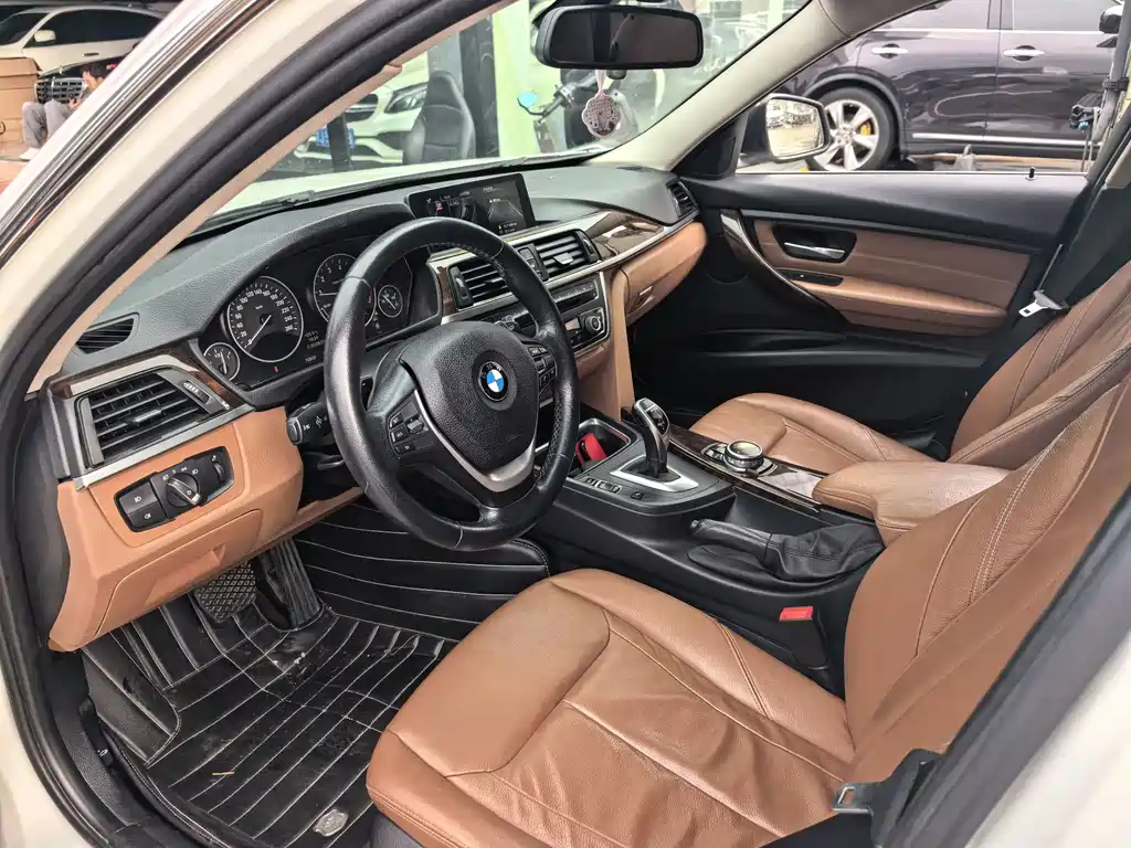 BMW 3 Series 2015 — фото 5