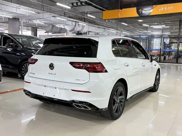 Volkswagen Golf 2022