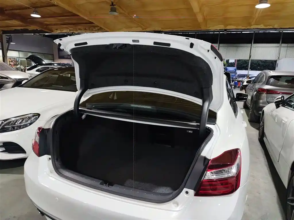 Honda Accord 2017 — фото 19