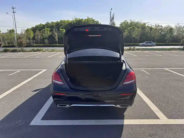 Mercedes-Benz E-Class 2019
