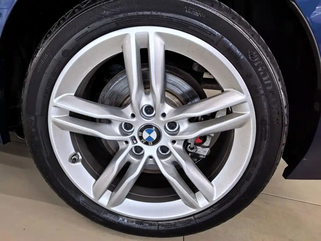 BMW 1 Series 2023 — фото 8