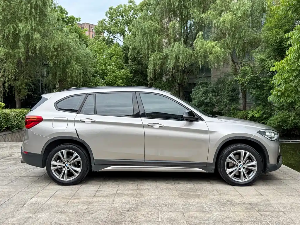 BMW X1 2018 — фото 8